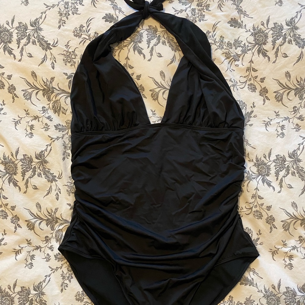 Gently used Old navy one-piece swimsuit